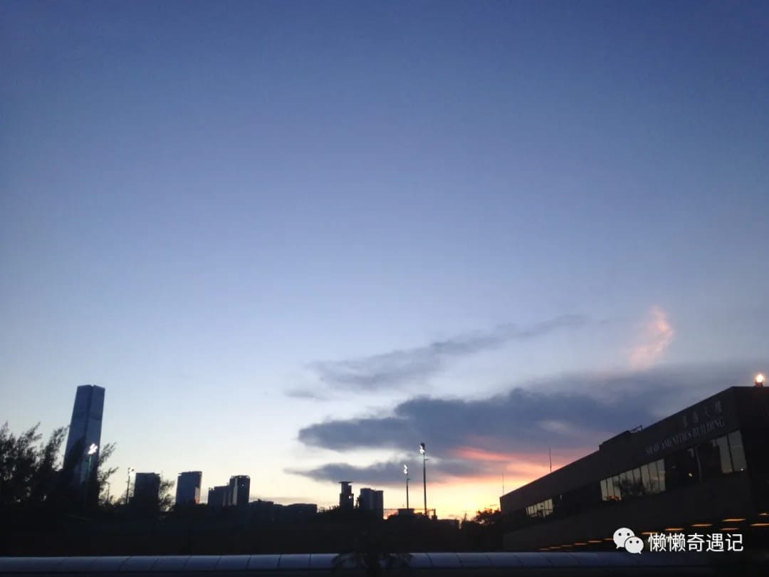 校園的黃昏總是很迷人